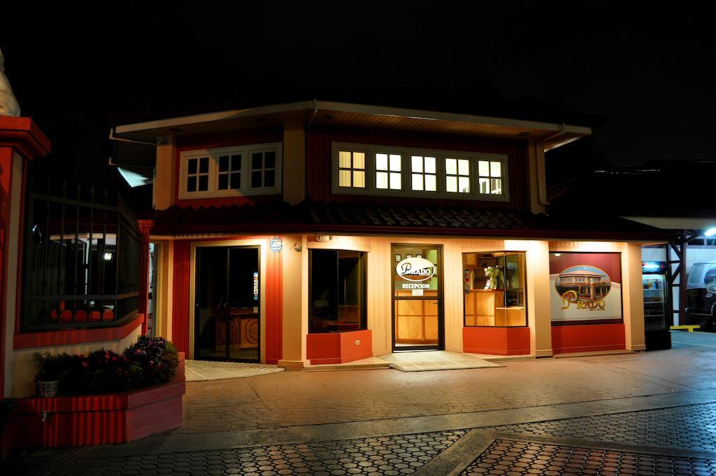 Prado Inn & Suites San José Buitenkant foto