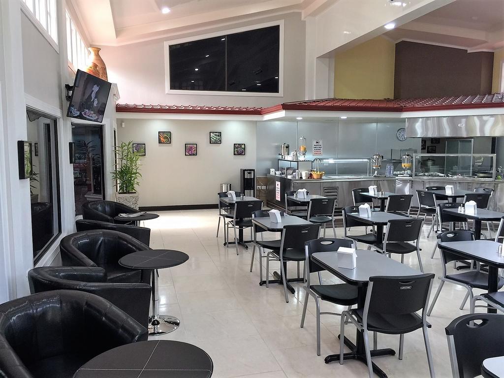 Prado Inn & Suites San José Buitenkant foto
