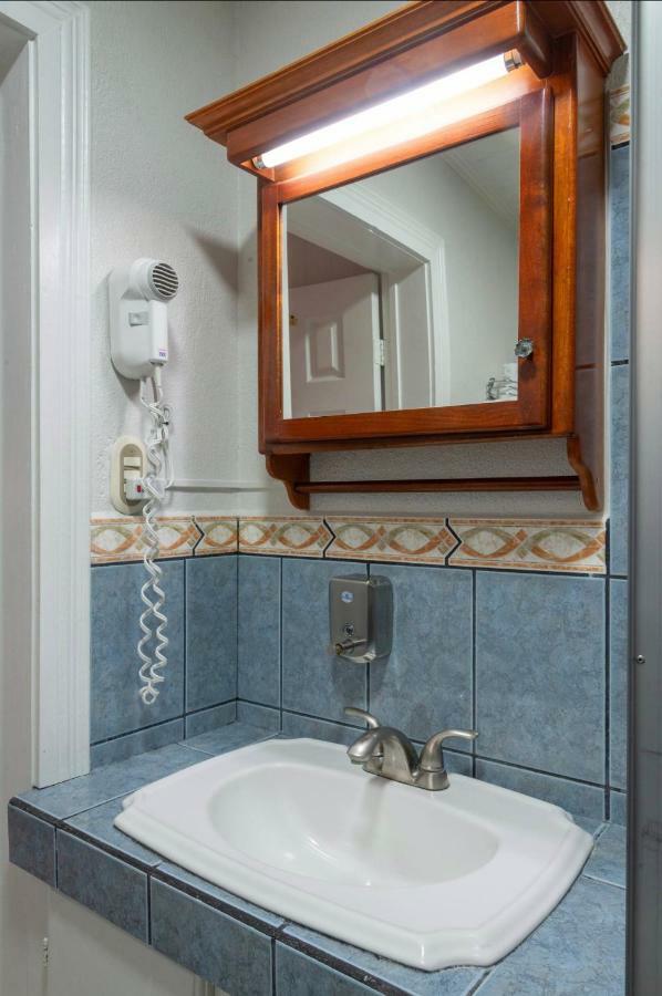 Prado Inn & Suites San José Buitenkant foto