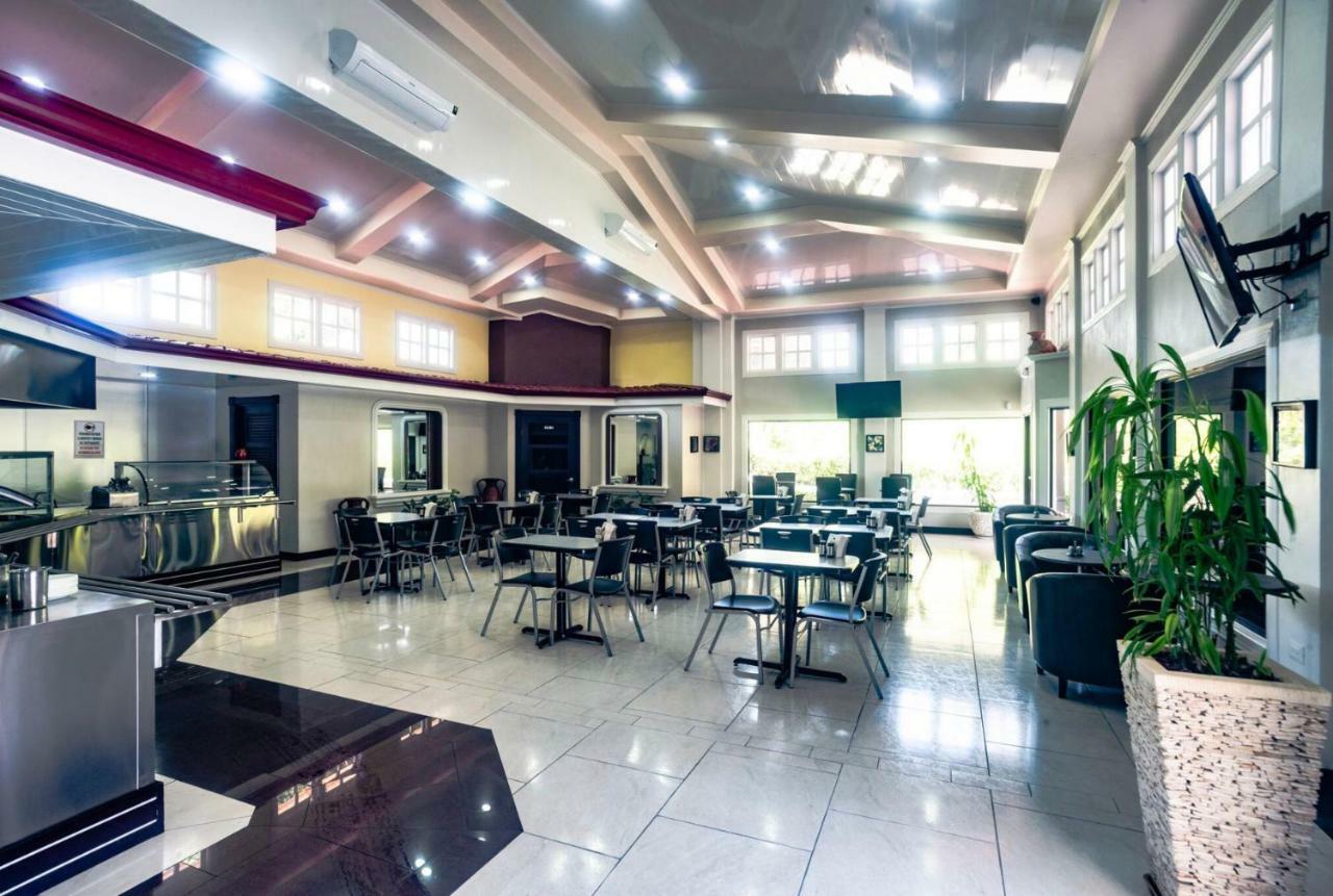 Prado Inn & Suites San José Buitenkant foto